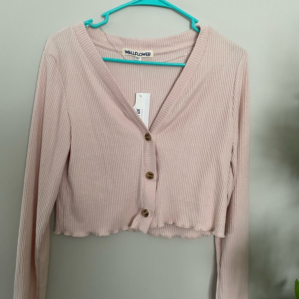 Wallflower Women's Light Pink Button Down Top